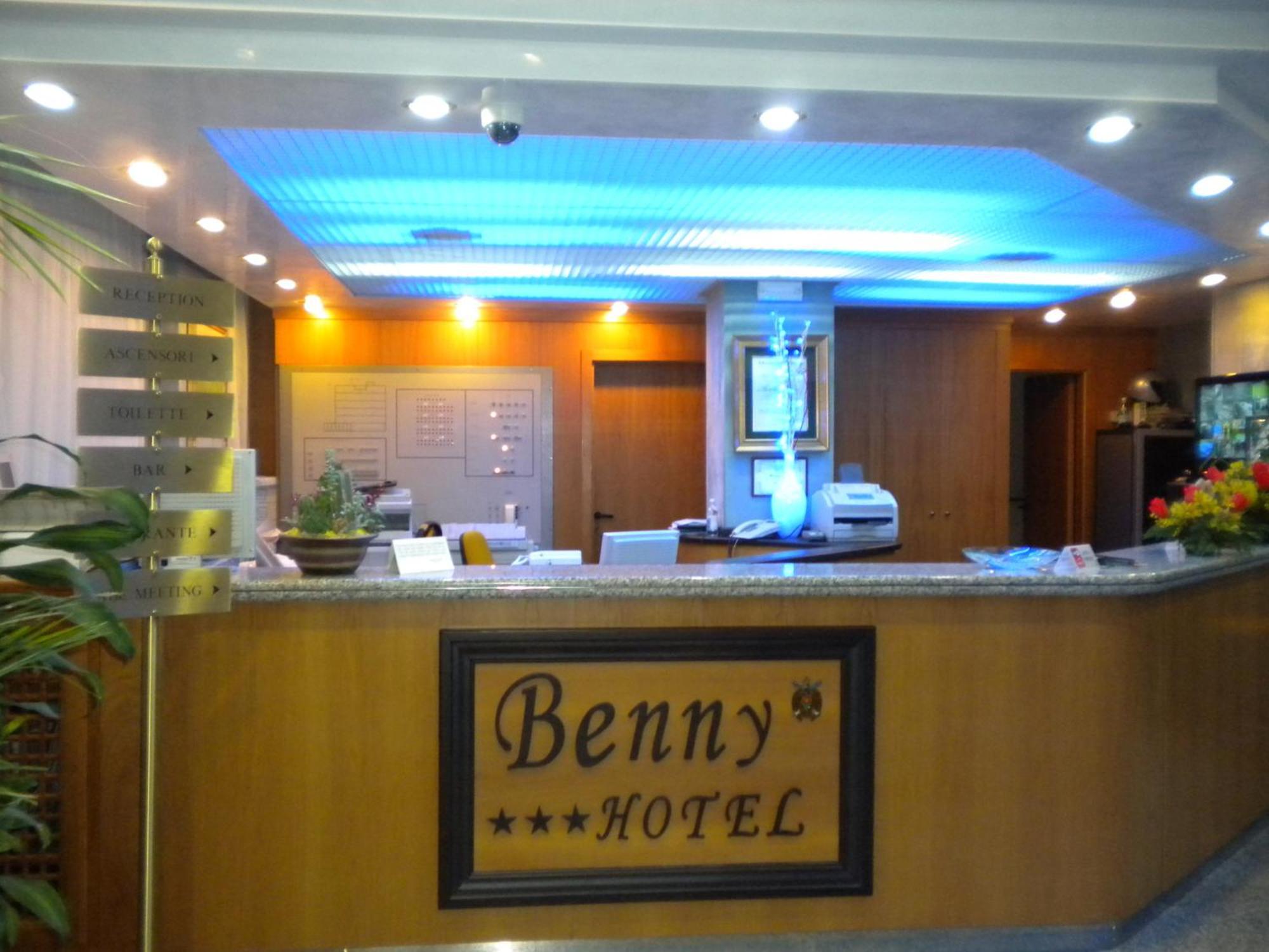 Benny Hotel Καταντζάρο Εξωτερικό φωτογραφία