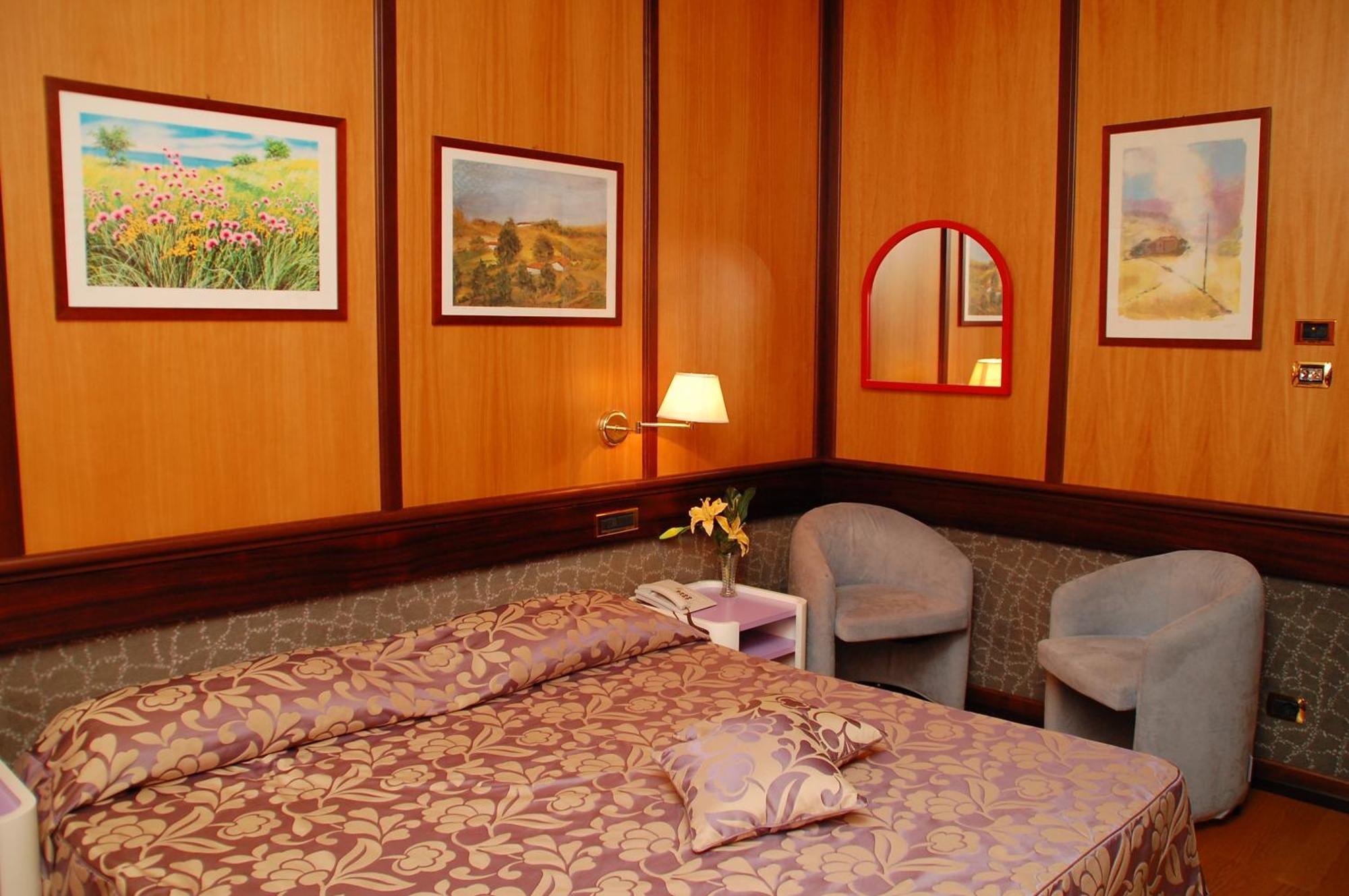 Benny Hotel Καταντζάρο Εξωτερικό φωτογραφία
