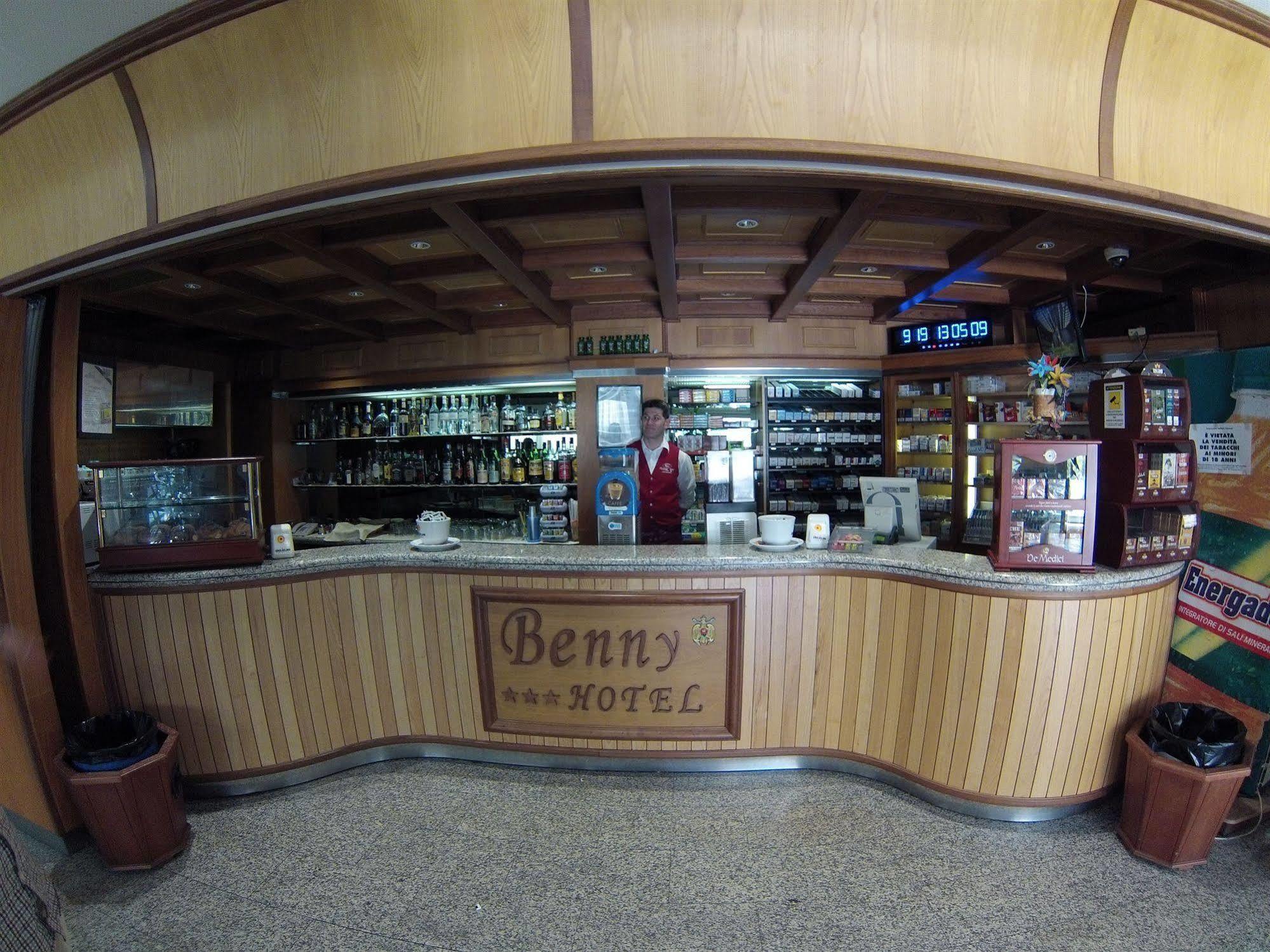 Benny Hotel Καταντζάρο Εξωτερικό φωτογραφία
