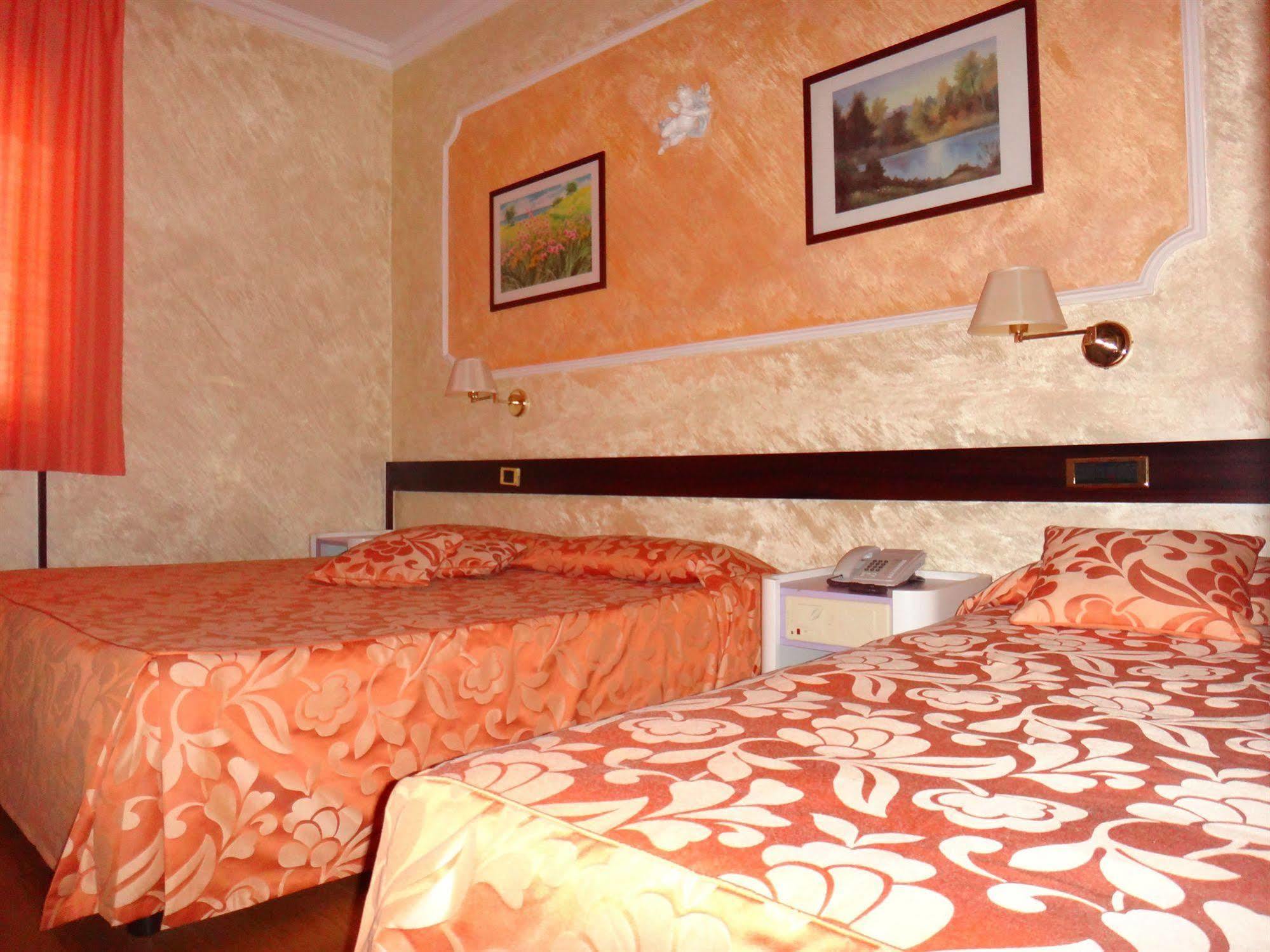Benny Hotel Καταντζάρο Εξωτερικό φωτογραφία